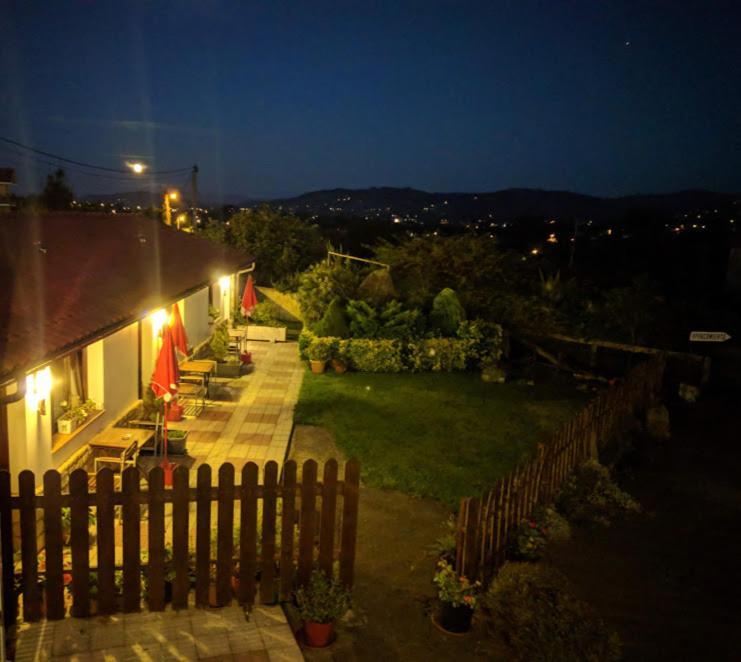 Apartamentos Rurales Knicasia Quintueles Bagian luar foto
